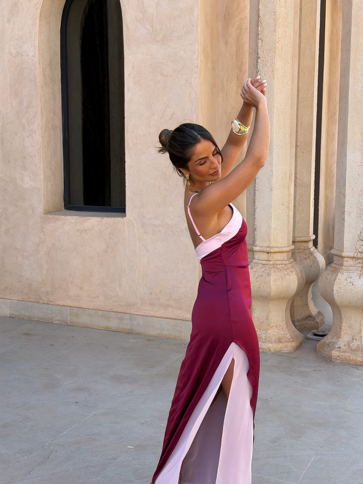 Oasis Dress in Burgundy - Shipping 15/06 to 19/06