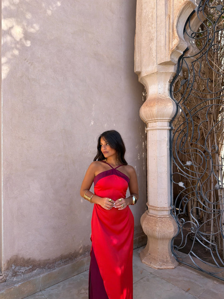 Oasis Dress in Red - Shipping 15/06 to 19/06