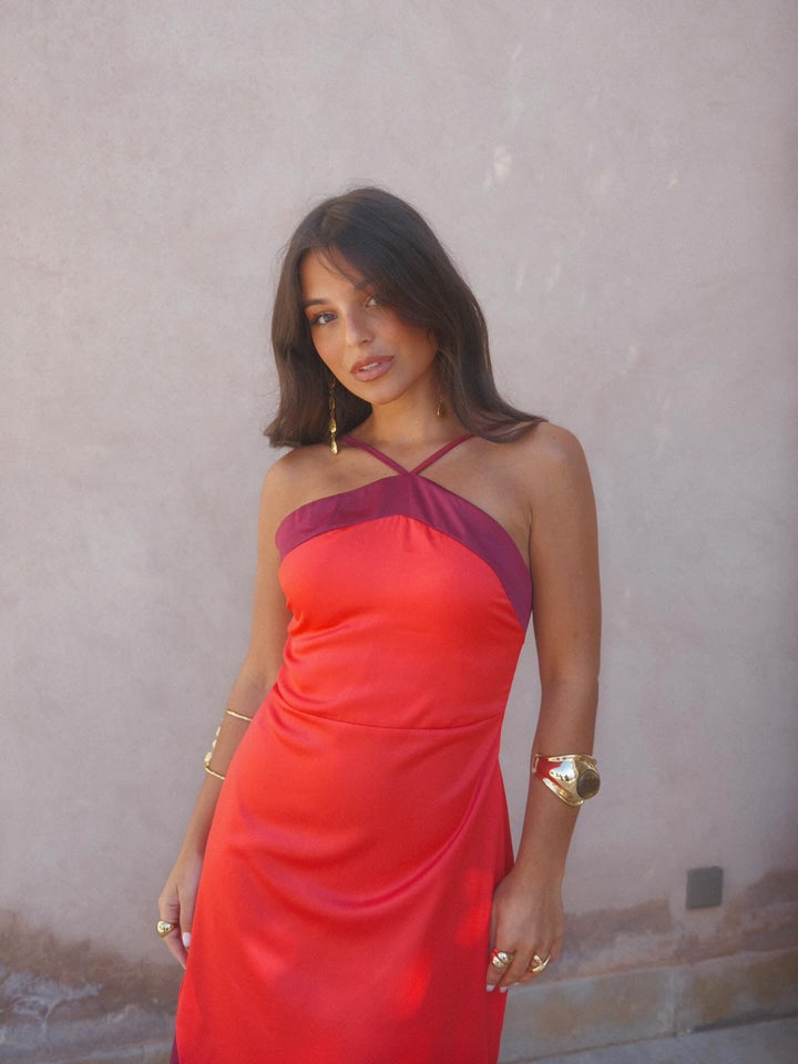 Oasis Dress in Red - Shipping 15/06 to 19/06