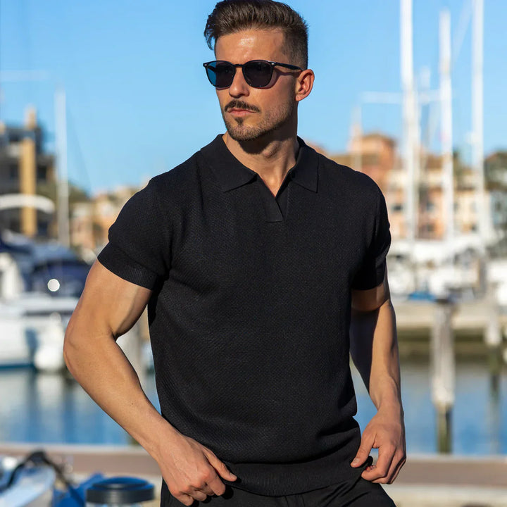 CAPRI Polo de cuello en V – Estilo sin esfuerzo y comodidad durante todo el día