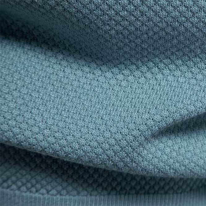 CAPRI Polo de cuello en V – Estilo sin esfuerzo y comodidad durante todo el día